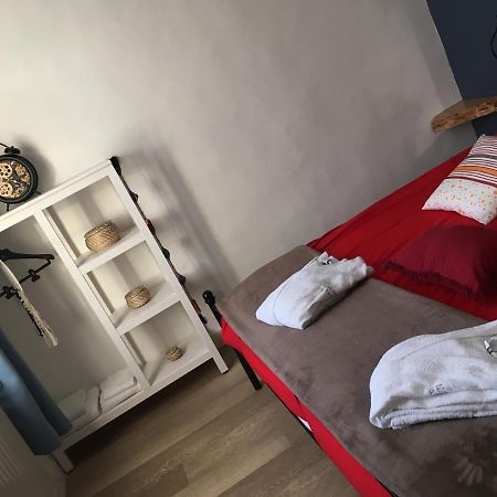 L Auberge Du Lion D Or Nanteuil-sur-Marne Экстерьер фото