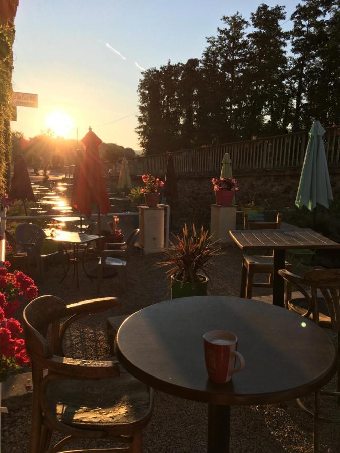 L Auberge Du Lion D Or Nanteuil-sur-Marne Экстерьер фото